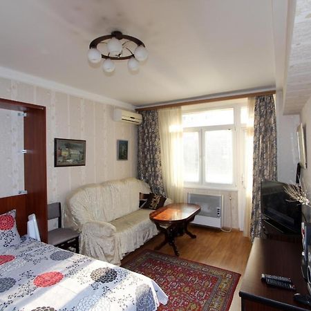 Cozy Apartment In The Center Of Erivan Exterior foto